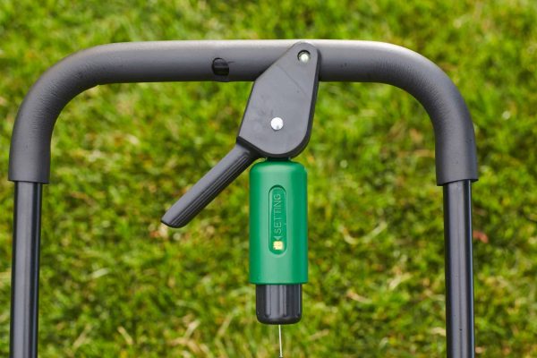 2026 32-lb Turf Builder Classic Drop Fertilizer Spreader