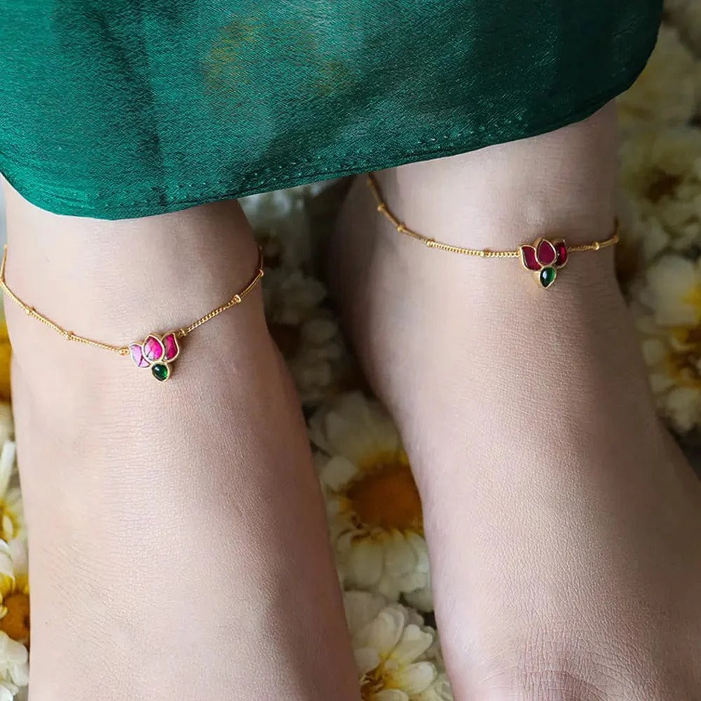 925 Sterling Silver Kundan Lotus Anklet ( Pair)