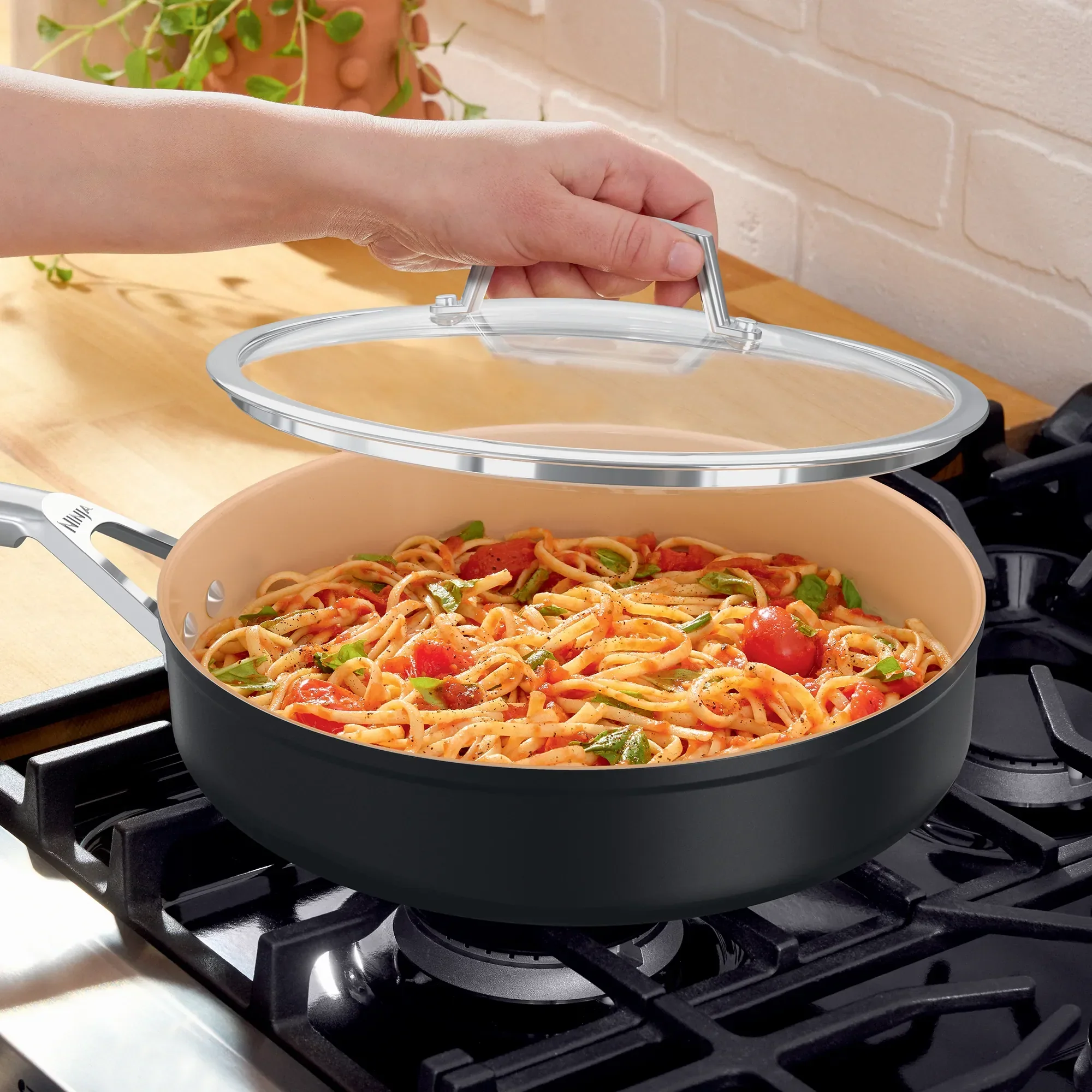 Ninja Extended Life™ Premium Ceramic Cookware with CeramicLock™ Coating – Durable Non-Stick, Oven Safe to 285°C