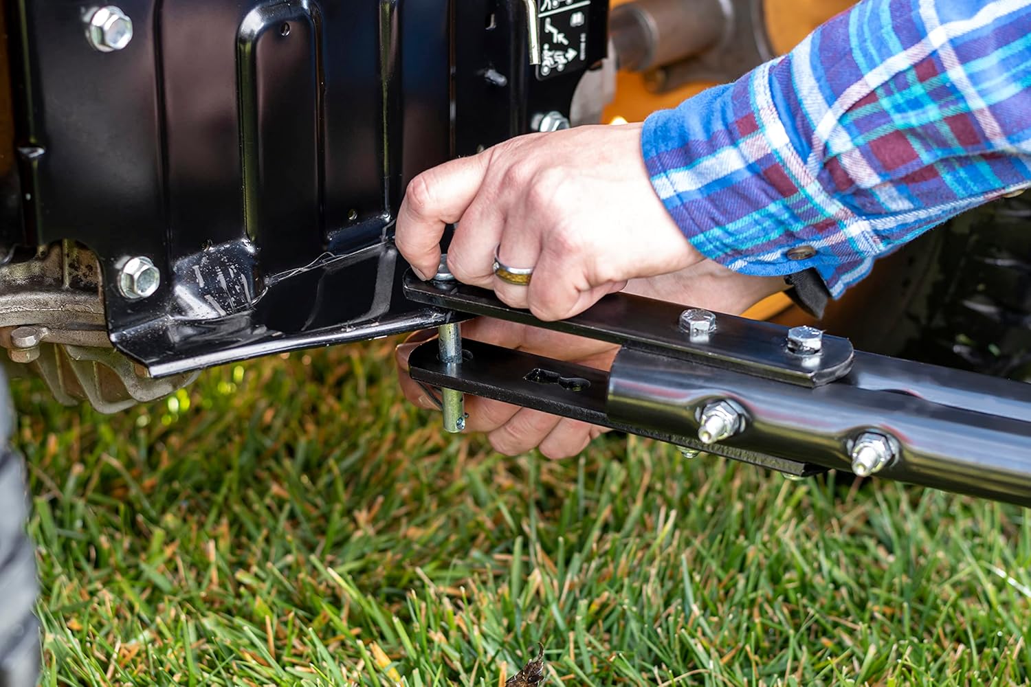 Agri-Fab 45-0604 18′′ x 48′′ Tow Behind Poly Lawn Roller 550 lbs Weight with Water. Poly Drum and Steel Frame. with Plug. Designed for Lawn and Garden Tractors