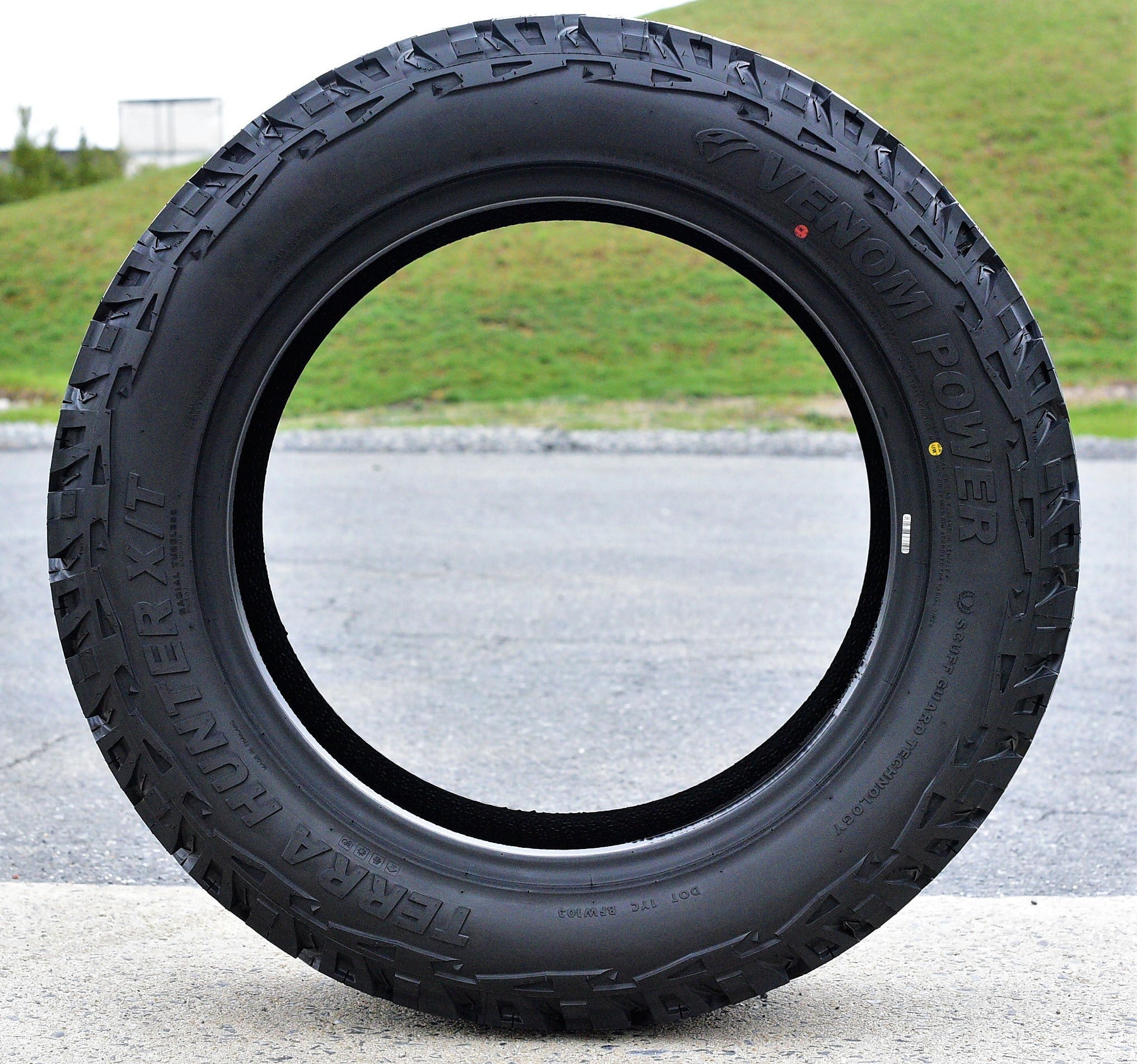 2026 Venom Power Terra Hunter 265/65R17 112T All-Terrain Tire