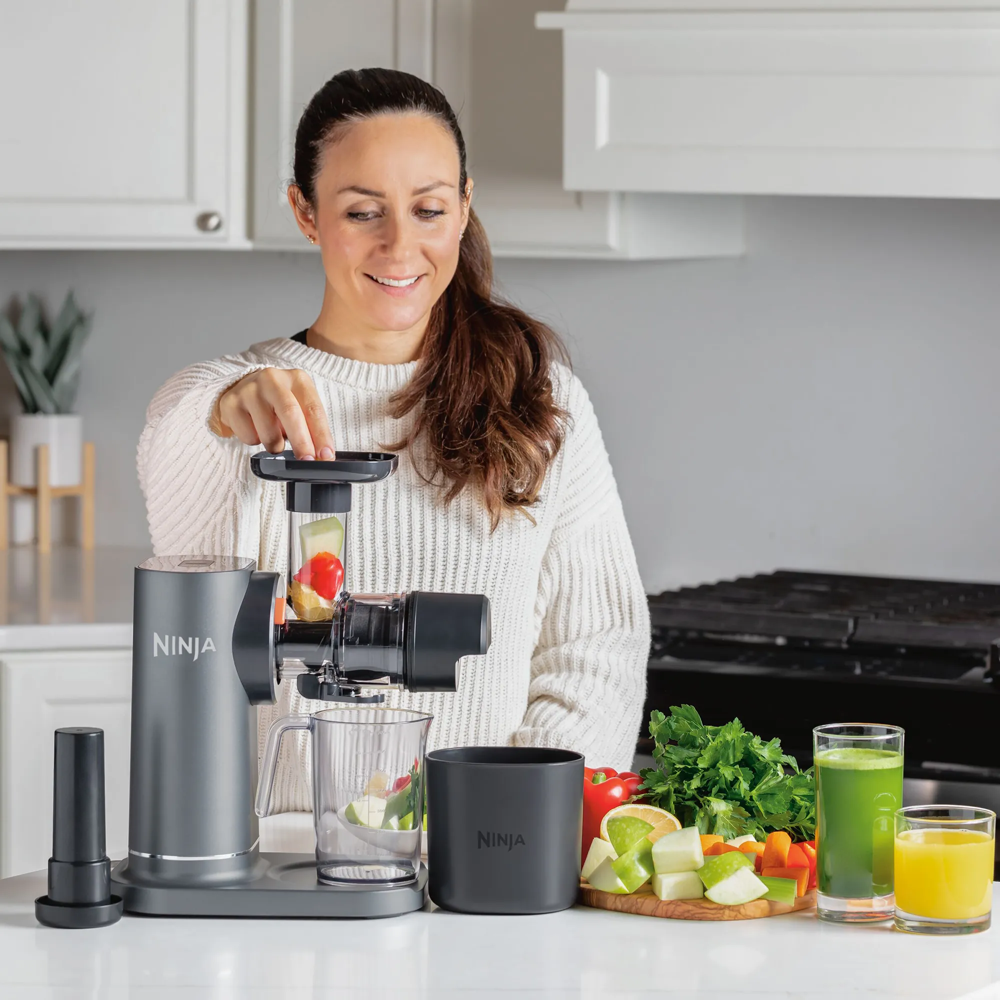 2026 Ninja NeverClog™ Cold Press Juicer with 700ml Juice Jug & 1L Pulp Container – Adjustable Pulp Control