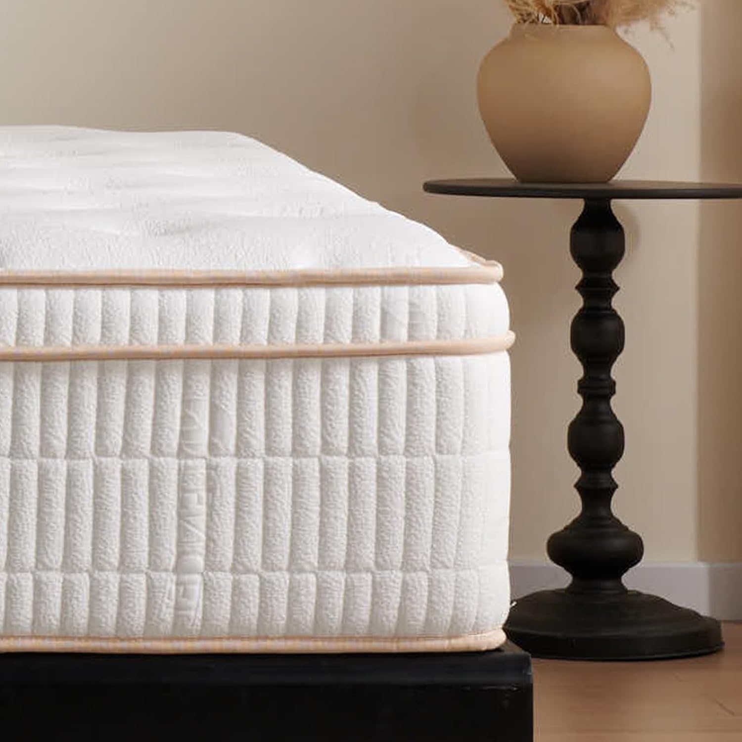 14 Inch Queen Hybrid Mattress with Cooling Foam
