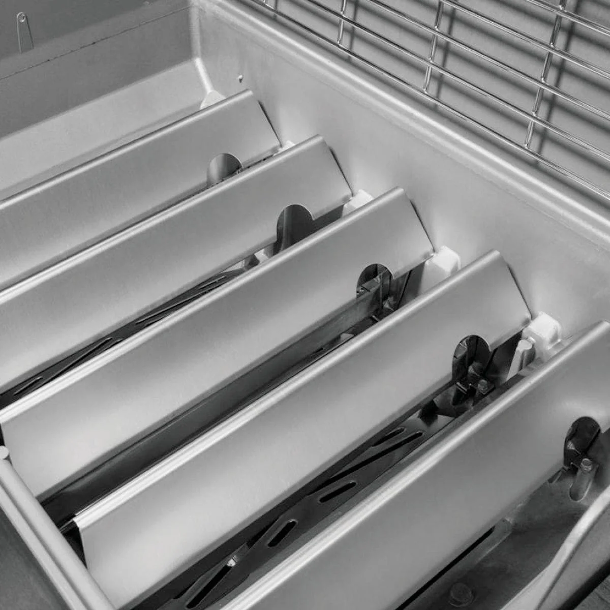 2026 Weber Genesis SP-S-325 Stainless Steel 3-Burner Liquid Propane Grill with Extra-Large Sear Zone, PureBlu Burners, Flavorizer Bars