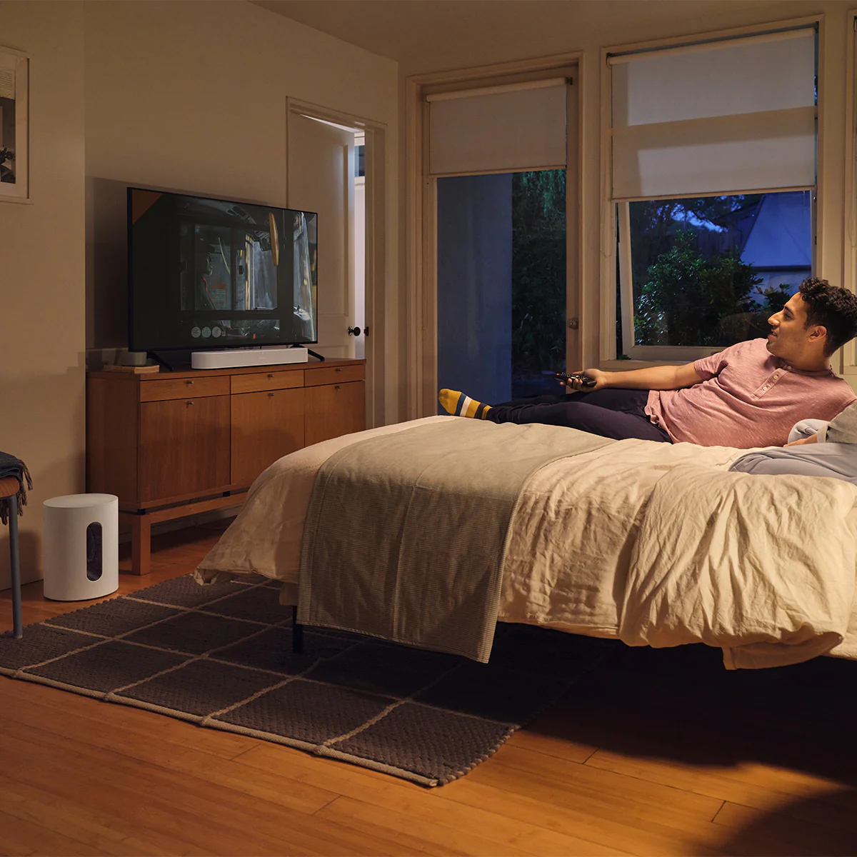 2026 Sonos Entertainment Set with Beam (Gen 2, White) Soundbar and Sub Mini Wireless Subwoofer (White)