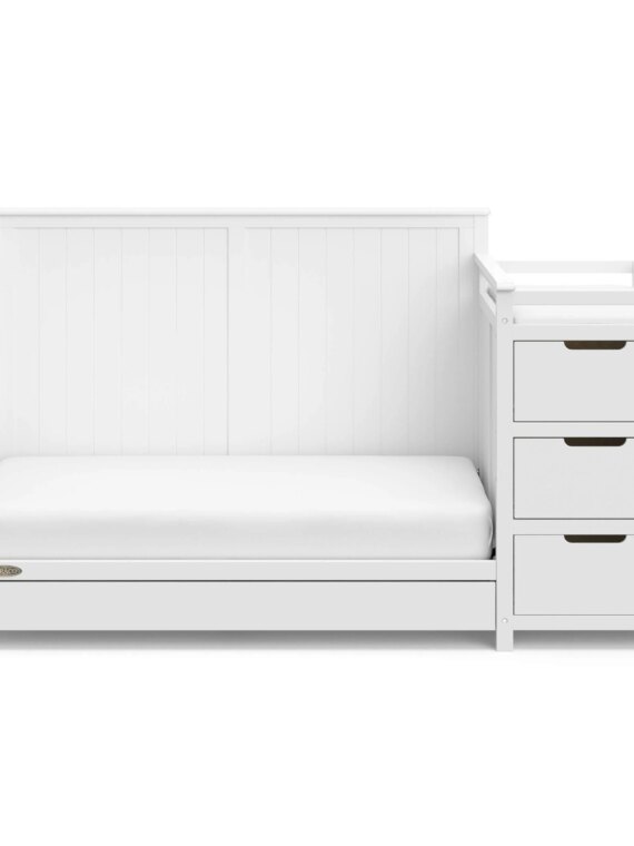 Graco Hadley 5-in-1 Convertible Crib and Changer with Drawer