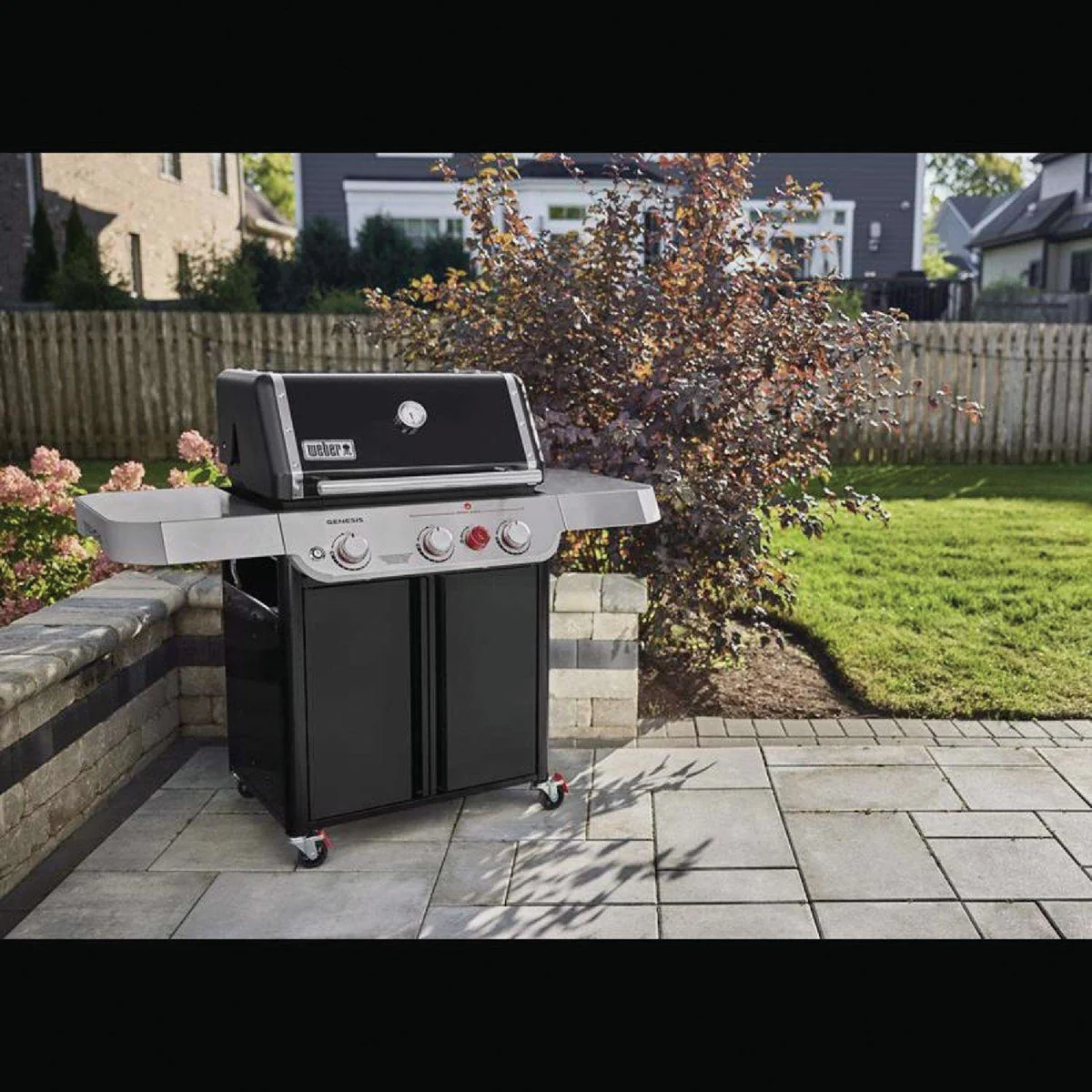 2026 Weber Genesis E-325 3-Burner Propane Grill with Extra-Large Sear Zone, PureBlu Burners & Porcelain-Enamel Grates – Black