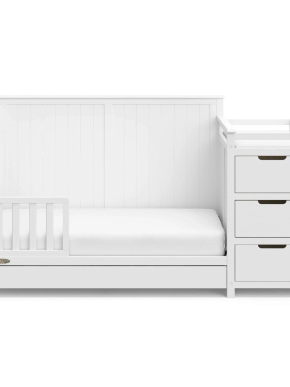 Graco Hadley 5-in-1 Convertible Crib and Changer with Drawer