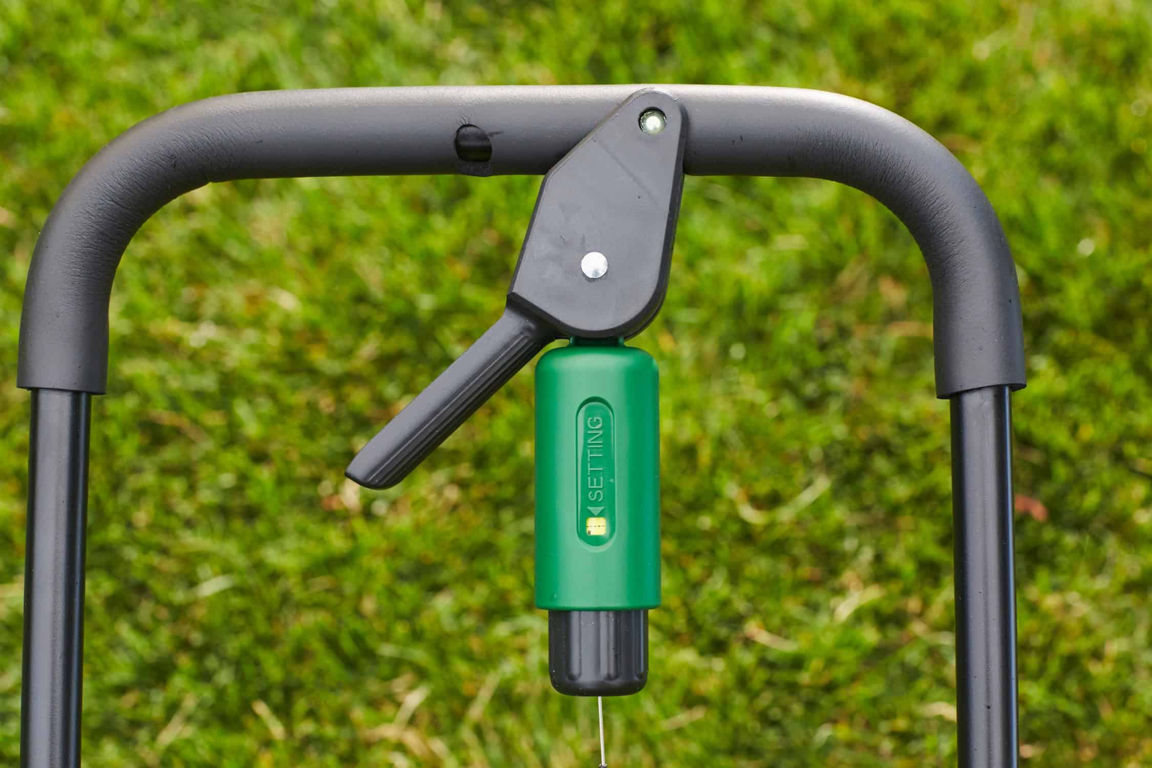 2026 32-lb Turf Builder Classic Drop Fertilizer Spreader