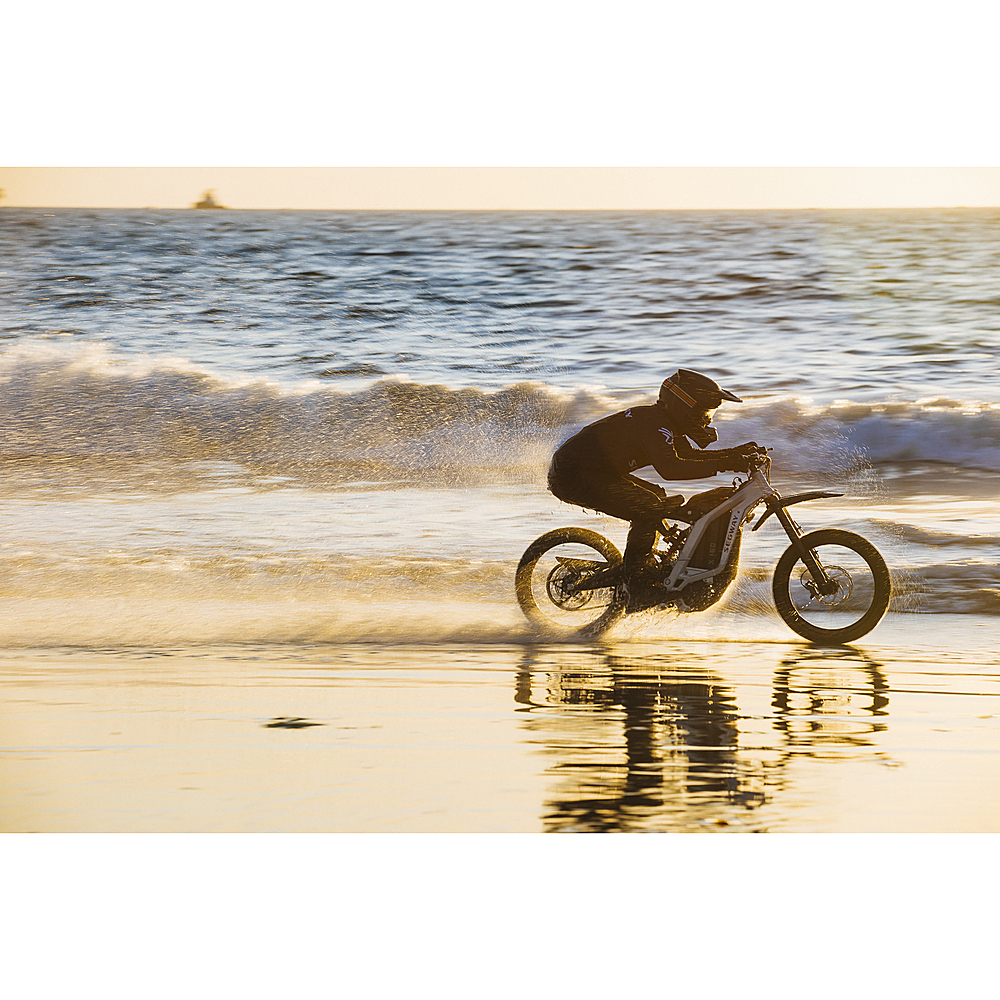 2025 Segway – Dirt eBike x260 w/74.6 mi Max Operating Range & 46.6 mph Max Speed – Silver