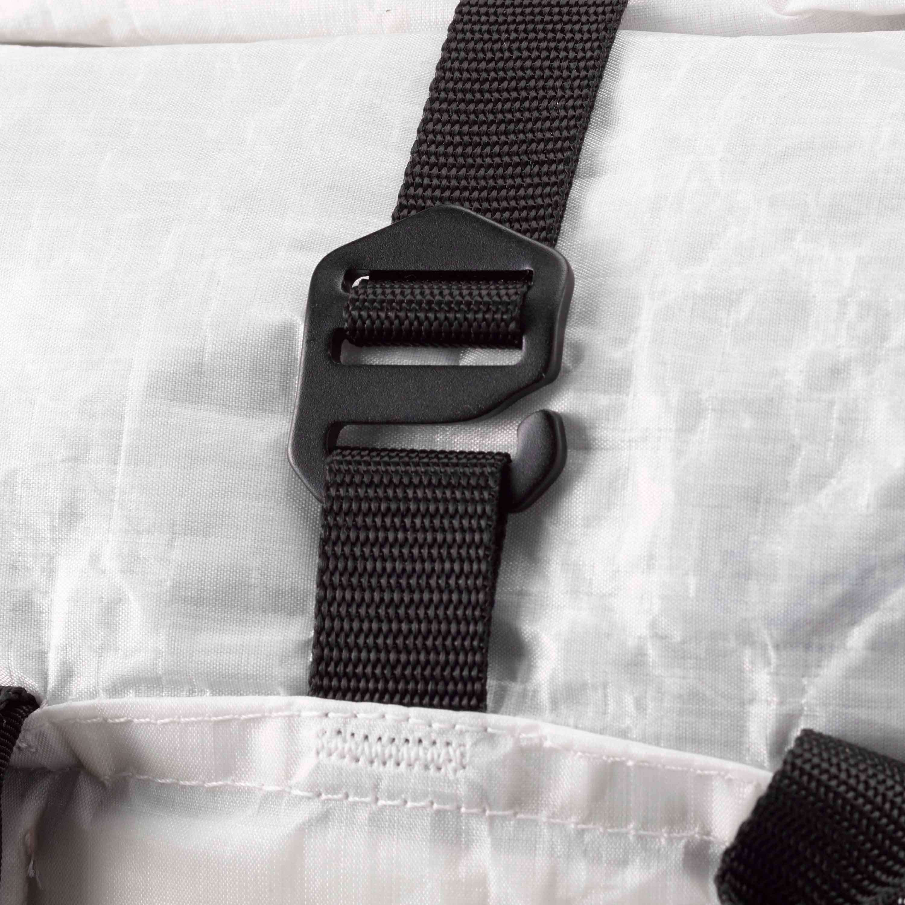 Elevate 22 – Versatile Day Hiking Pack with Hydration Access