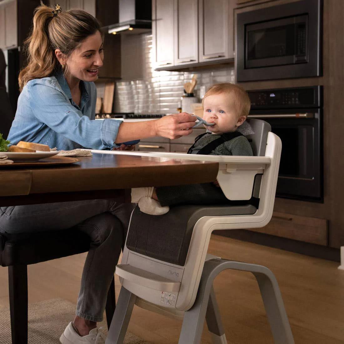 Nuna ZAAZ High Chair with MagneTech Secure Snap