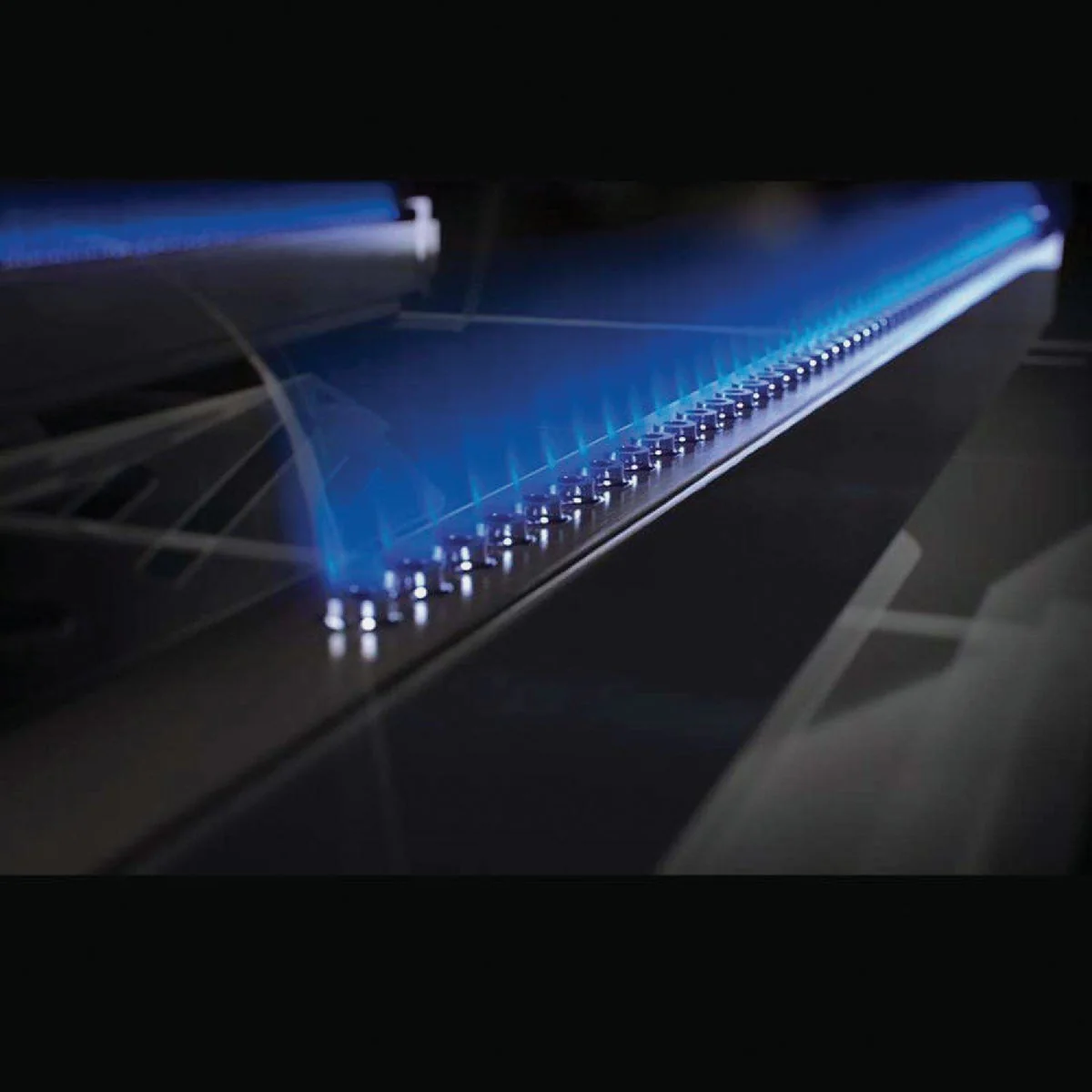 2026 Weber Genesis SP-S-325 Stainless Steel 3-Burner Liquid Propane Grill with Extra-Large Sear Zone, PureBlu Burners, Flavorizer Bars