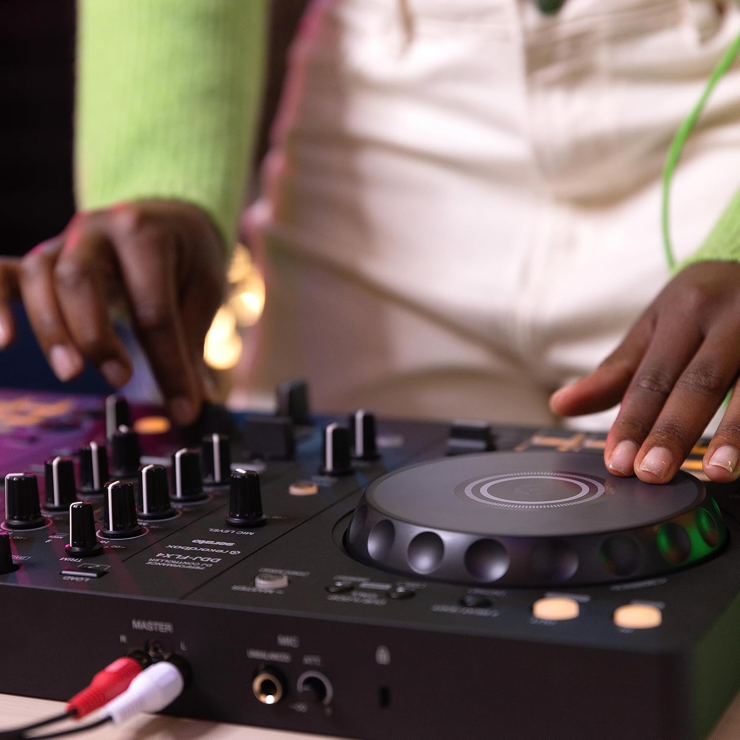 DDJ-FLX4 2-Deck Controller – Graphite