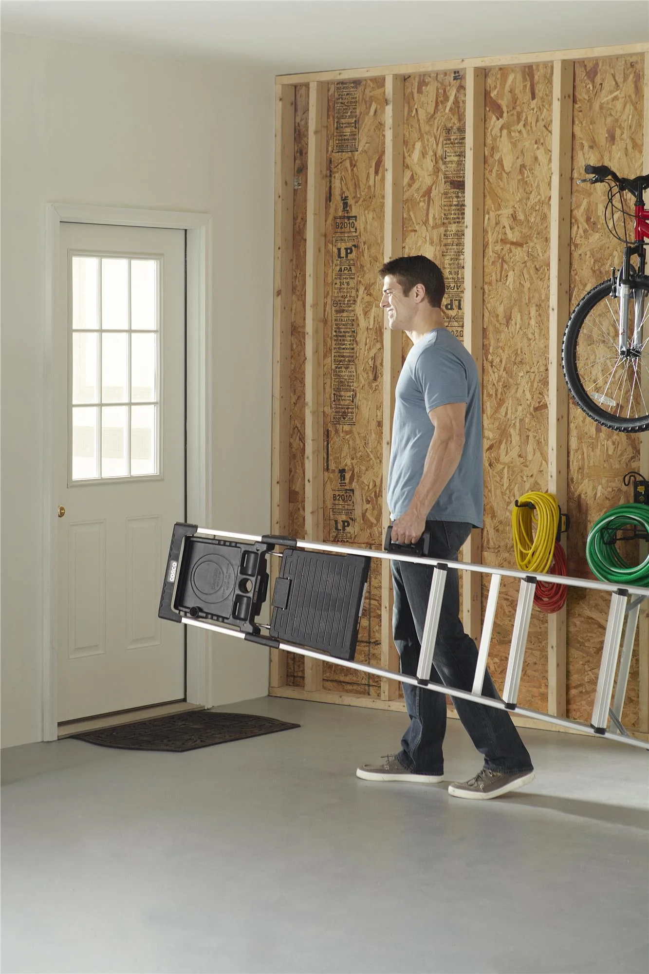 6-foot Signature Series Step Ladder