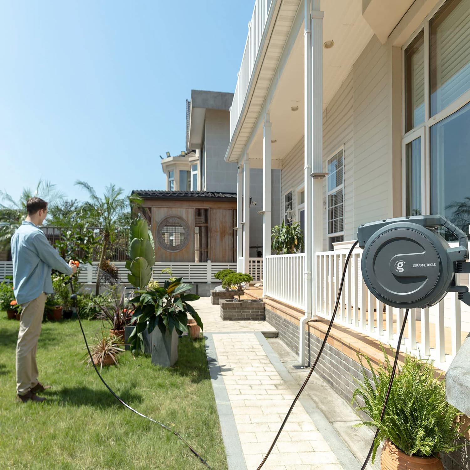 AW505/8 Retractable Garden Hose Reel 115 Ft