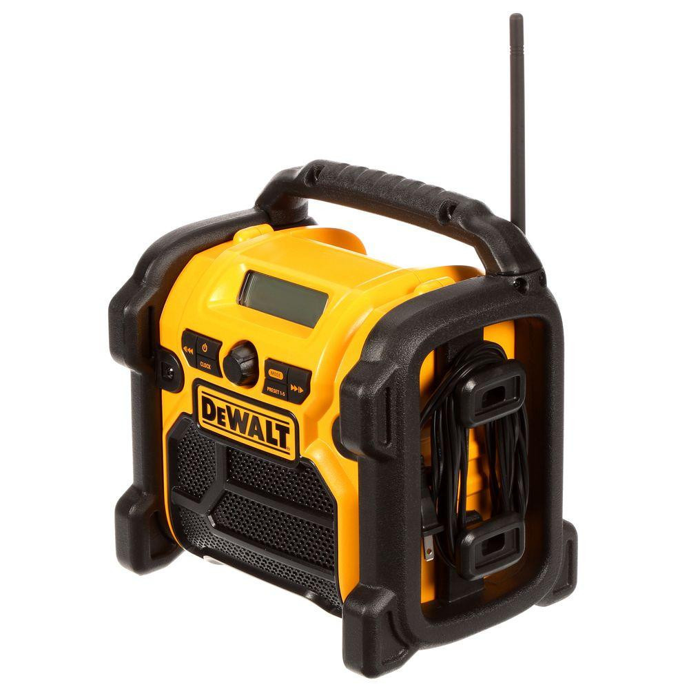 2025 DEWALT 20-Volt MAX Compact Corded / Cordless Worksite Radio