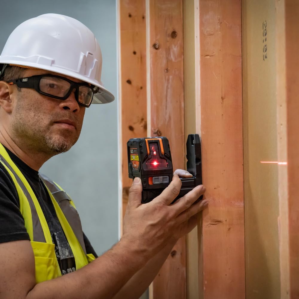 Klein Tools 93LCLS Laser Level, Self Leveling, Cross Line Level with Plumb Spot and Magnetic Mounting Clamp