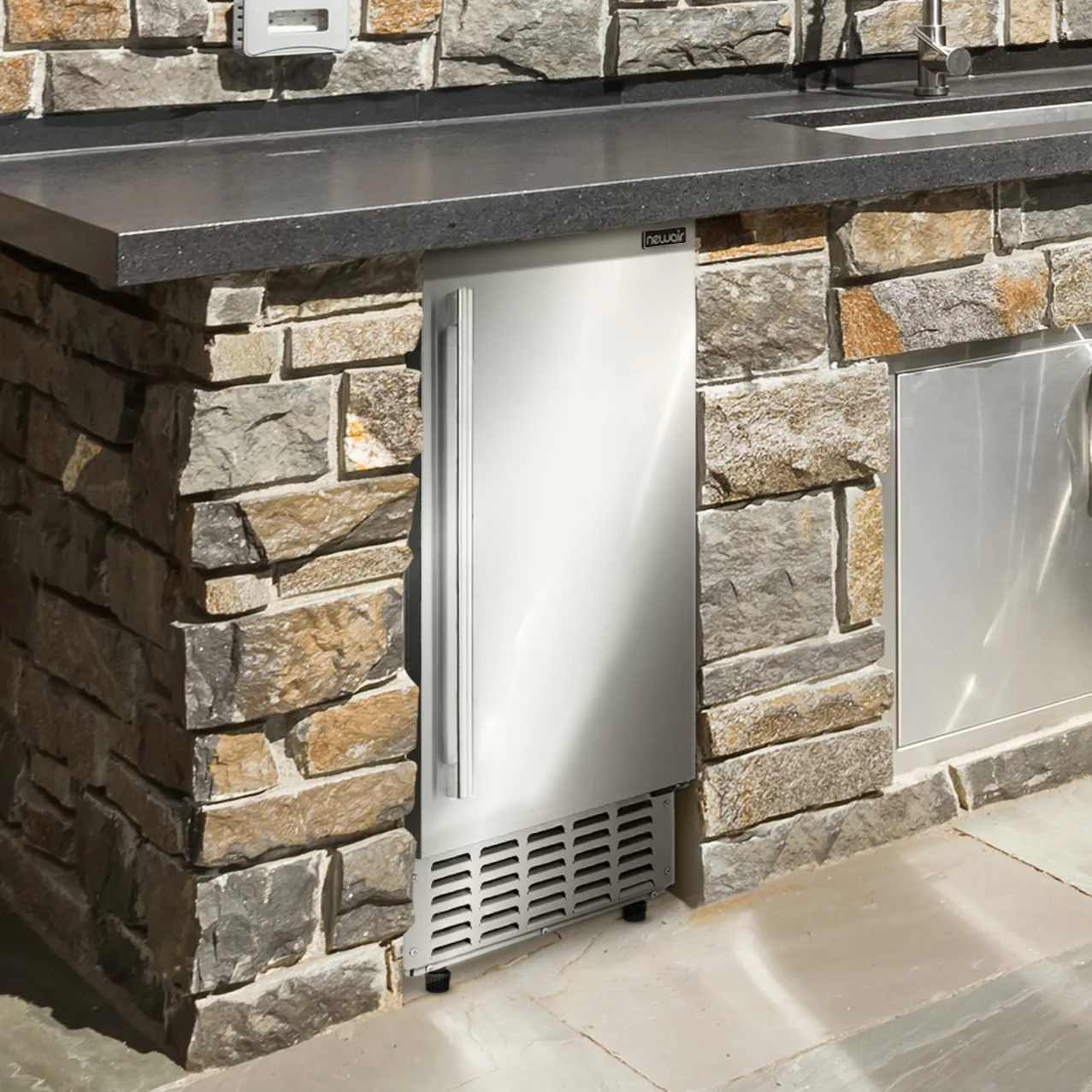 2026 Newair 15” Undercounter Nugget Ice Maker, 66 lbs/day - Stainless Steel