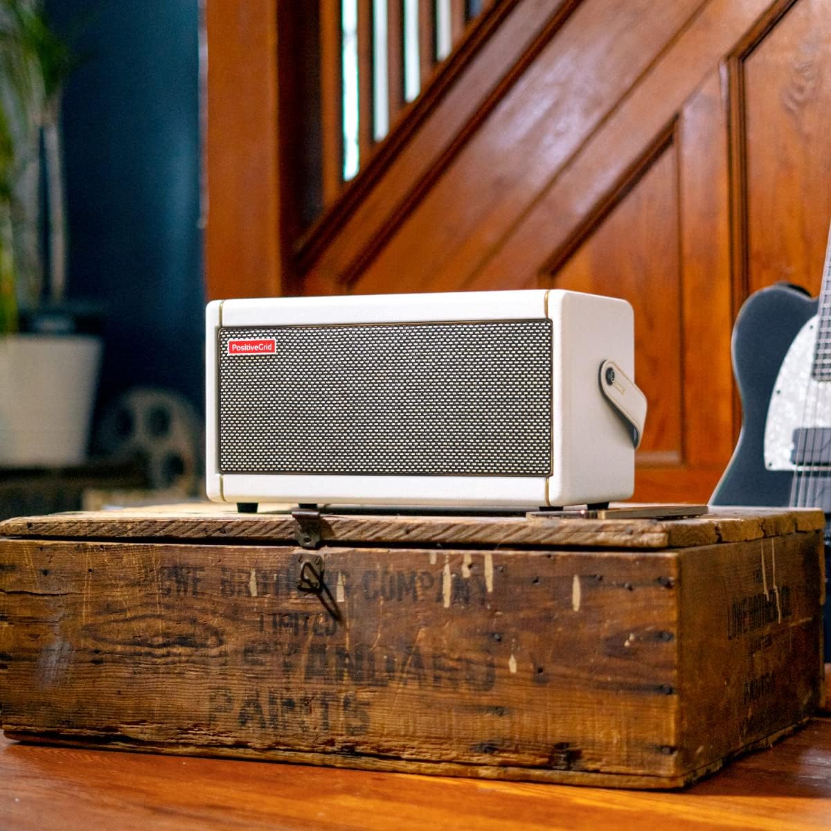 40-Watt Combo Practice Guitar Amplifier Electric Bass and Acoustic Guitar Amp with Spark Mobile App – Pearl