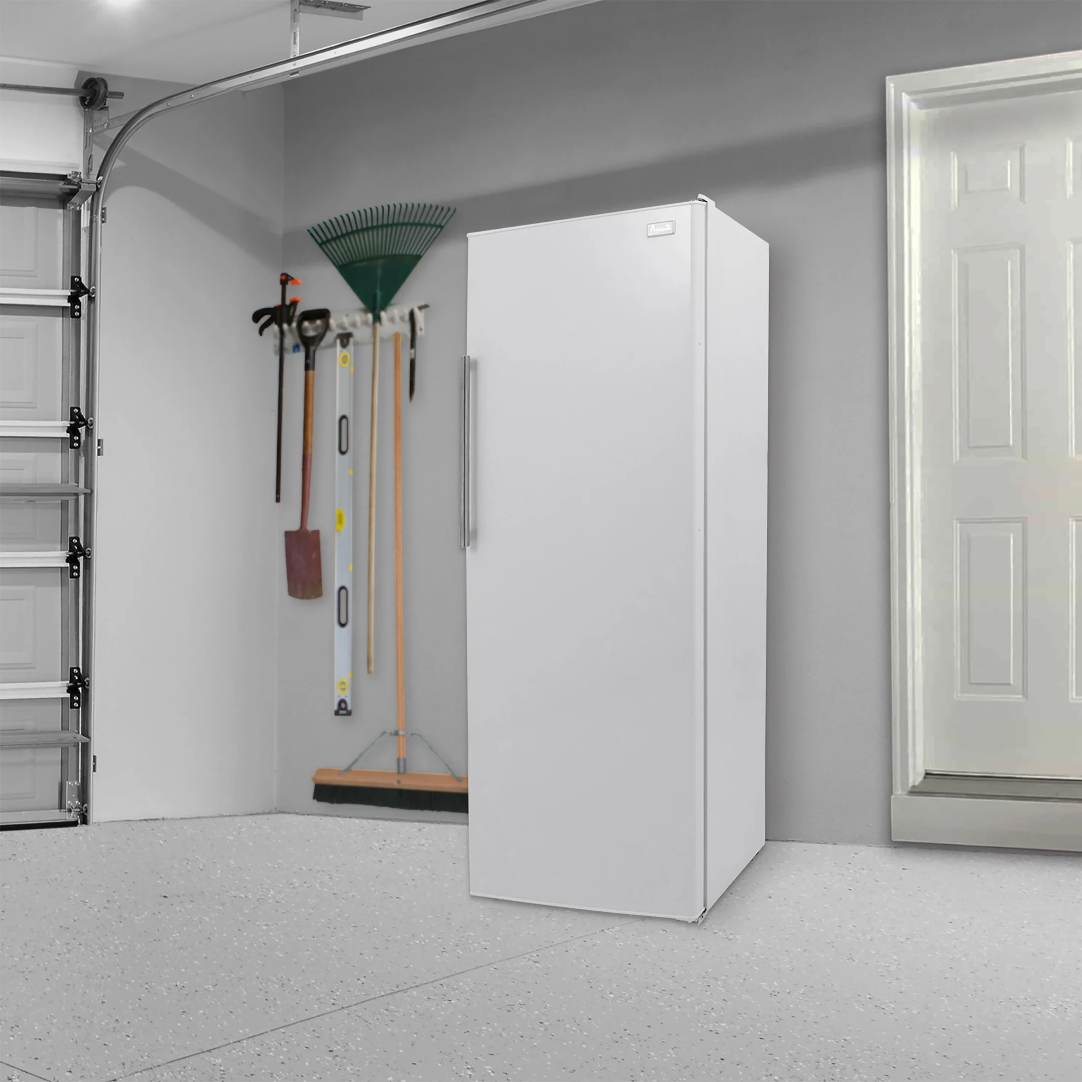 2026 Avanti 10.8 cu ft Vertical Freezer, in White (AV1081VFK0W)