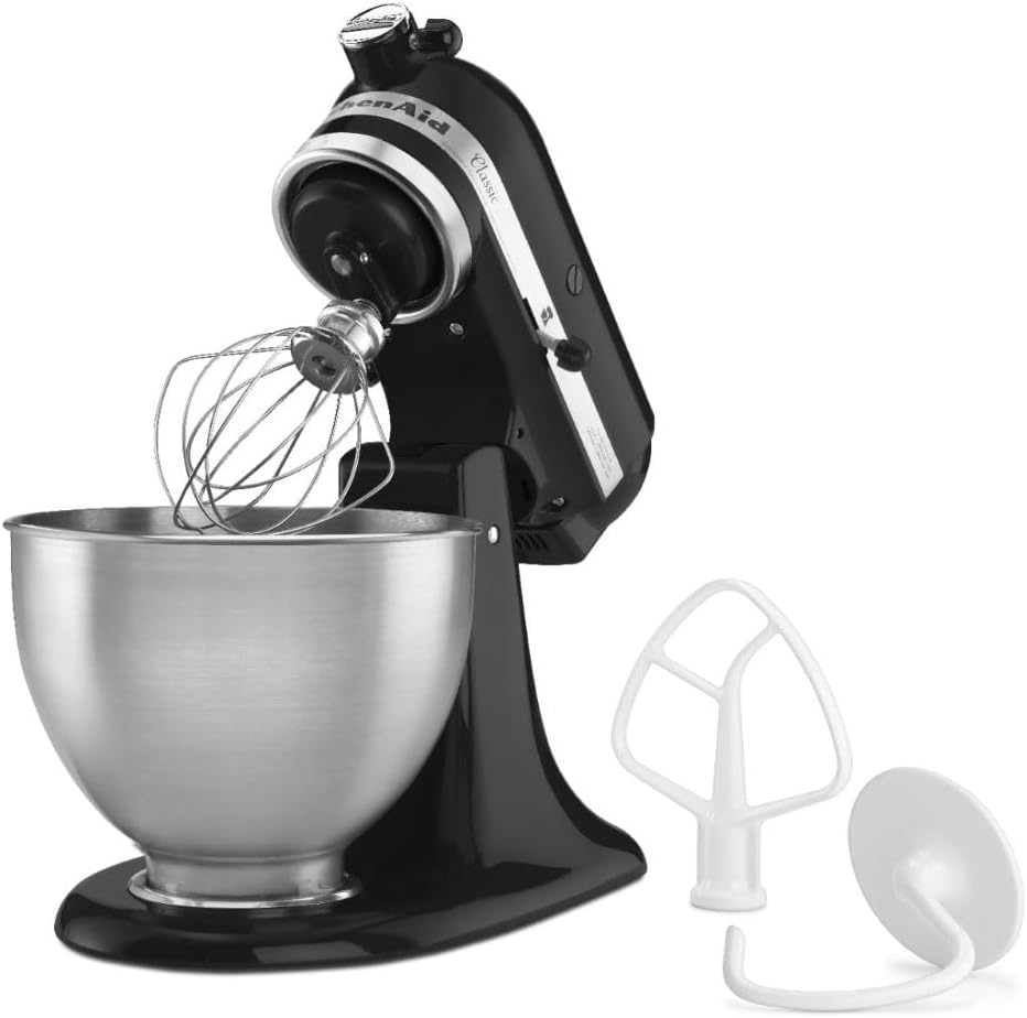 Classic Series 4.5 Quart Tilt-Head Mixer – White