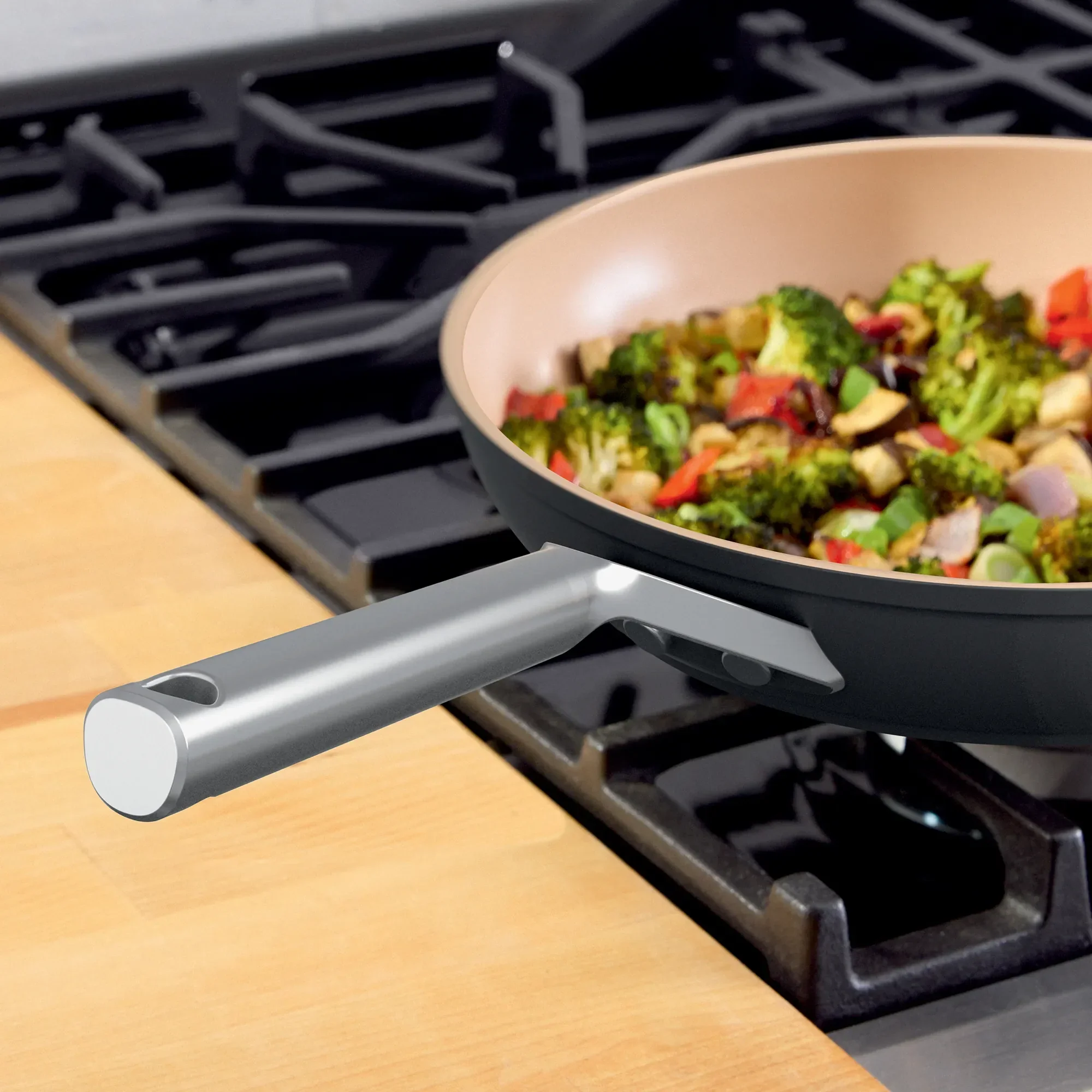 Ninja Extended Life™ Premium Ceramic Cookware with CeramicLock™ Coating – Durable Non-Stick, Oven Safe to 285°C