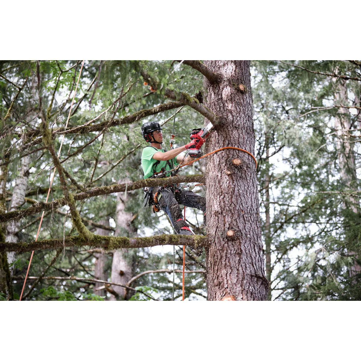 2026 Milwaukee 3004-20 - M18 FUEL™ HATCHET™ 8