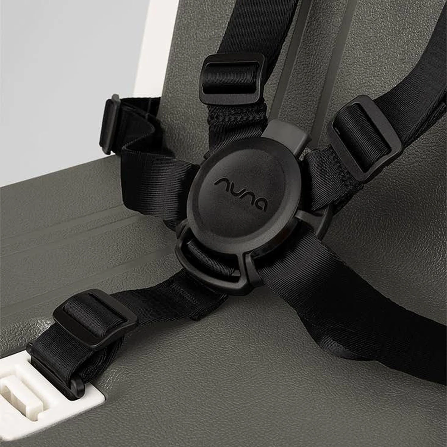 Nuna ZAAZ High Chair with MagneTech Secure Snap