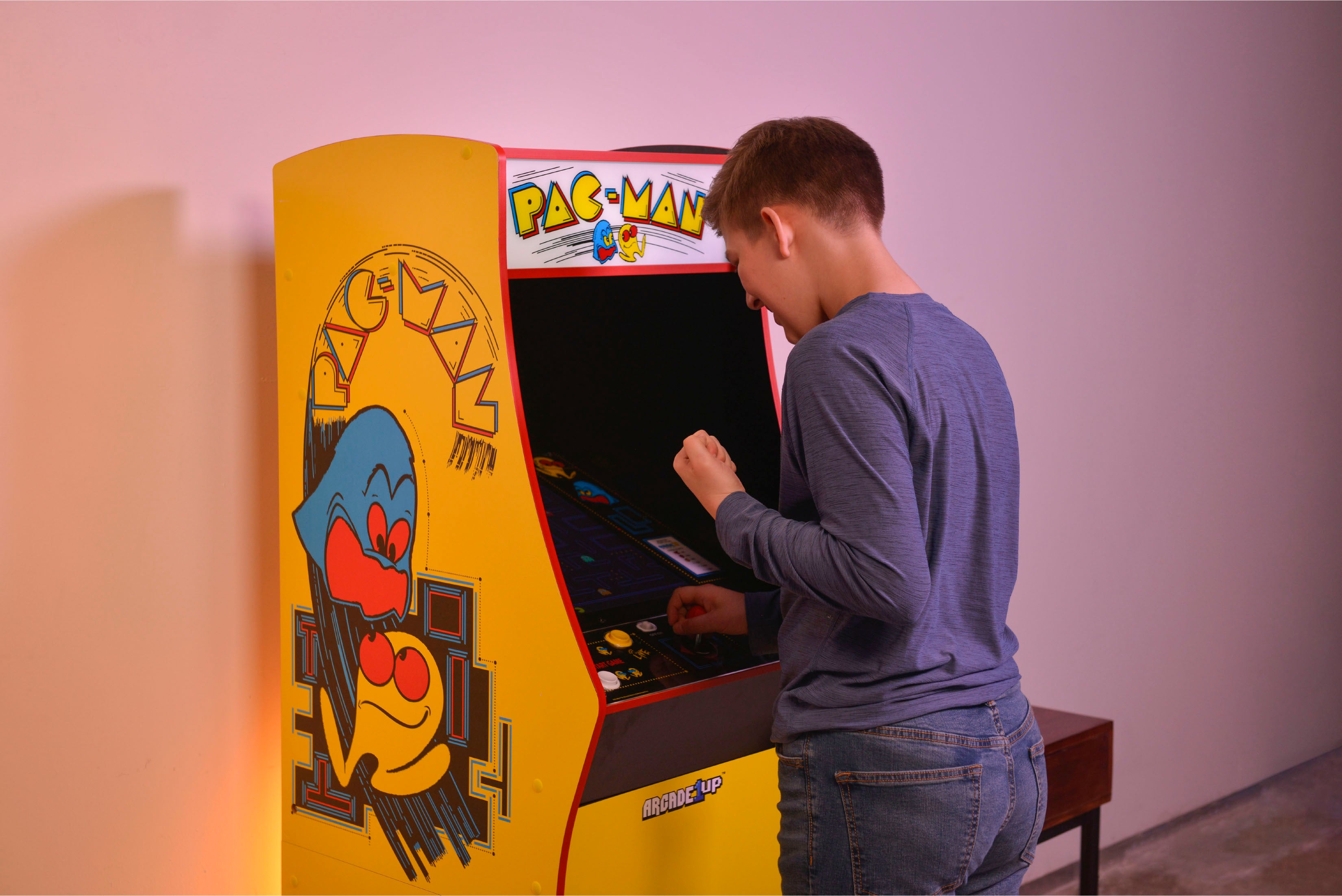 Arcade1Up – PAC-MAN Deluxe Arcade Machine – Yellow