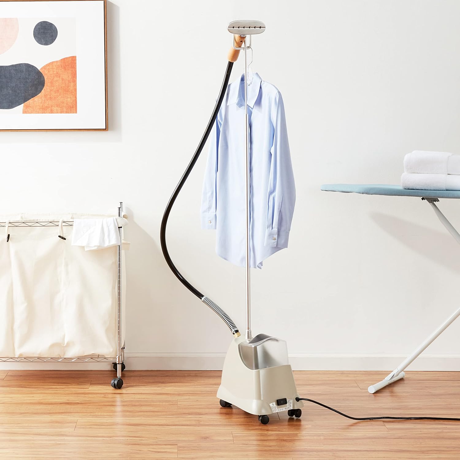 J-2000 Jiffy Garment Steamer – 120 Volt, Beige