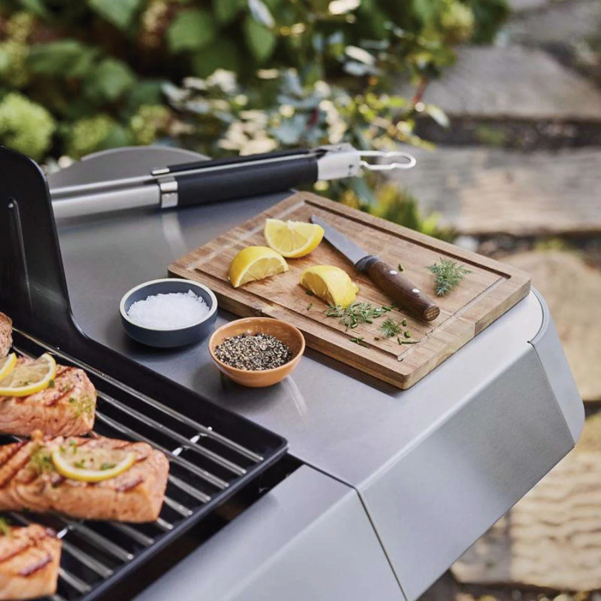 2026 Weber Genesis E-325 Natural Gas Grill – 3 Burners with Extra-Large Sear Zone, PureBlu Burners, Porcelain-Enameled Cast-Iron Grates & Flavorizer Bars