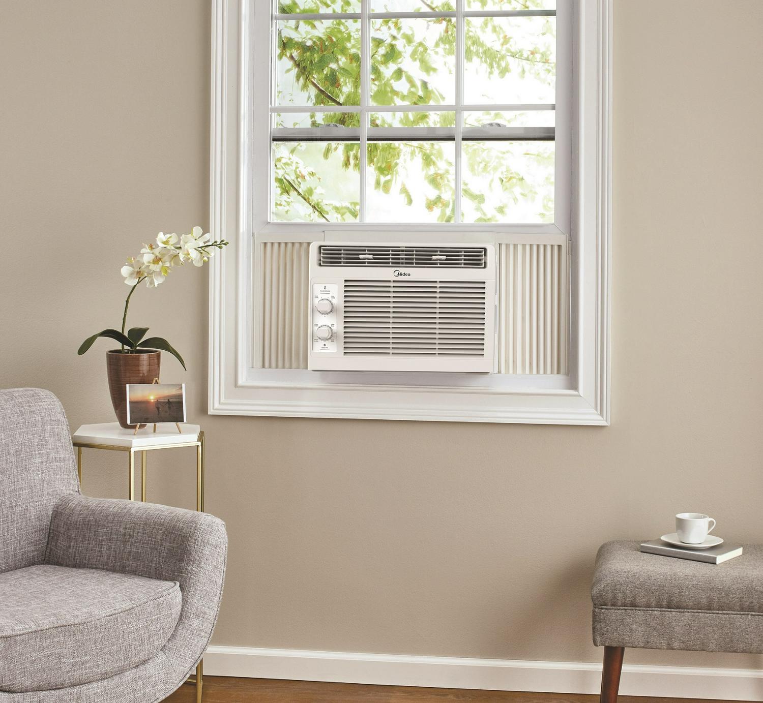 Midea 5,000 BTU 115V Mechanical Window Air Conditioner