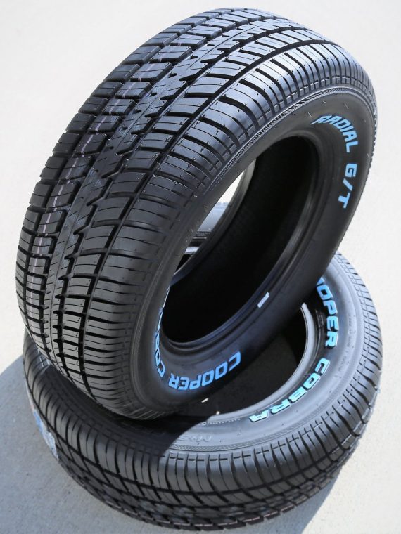 2025 Tire Cooper Cobra Radial G/T 225/70R15 100T (RWL) A/S All Season