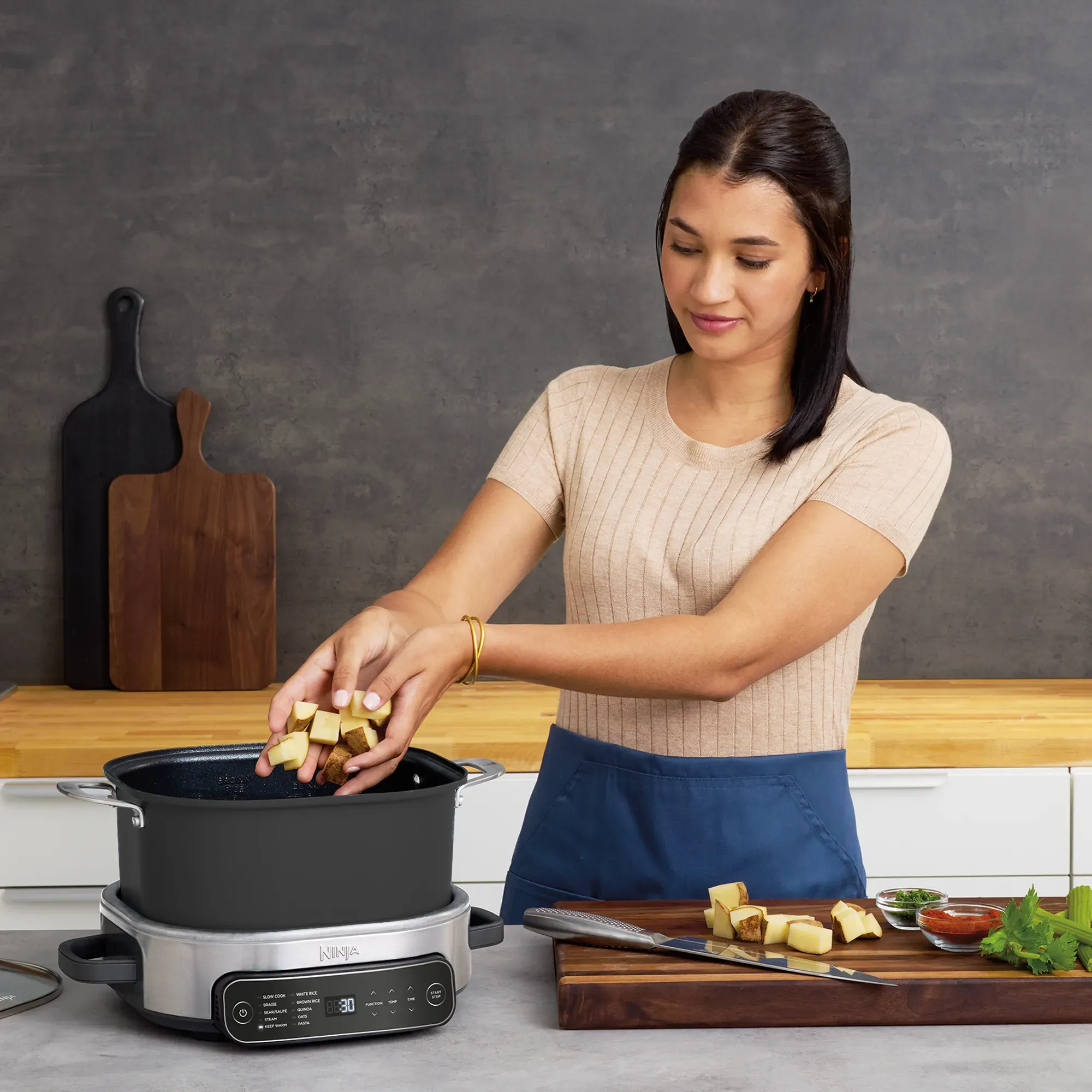 Ninja Foodi PossibleCooker 8-in-1 Multi-Function Cooker with Slow Cook, Sear, Steam & Bake Capabilities
