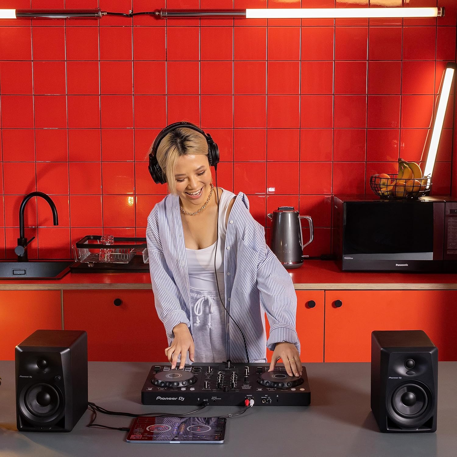 DDJ-FLX4 2-Deck Controller – Graphite