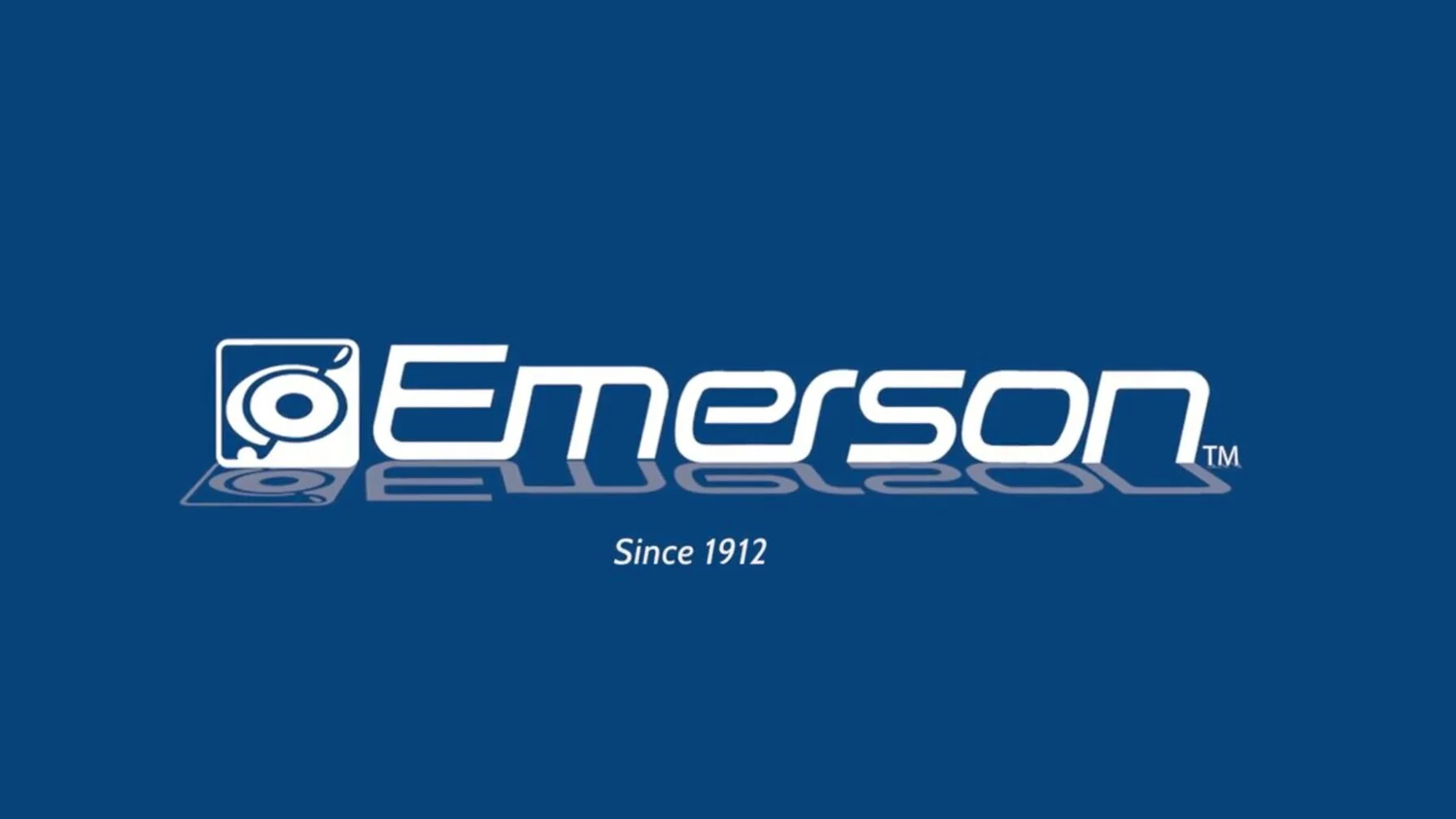 2026 Emerson 0.9 Cu Ft, 800W Retro Black Microwave Oven with Grill, MWRG0901BK