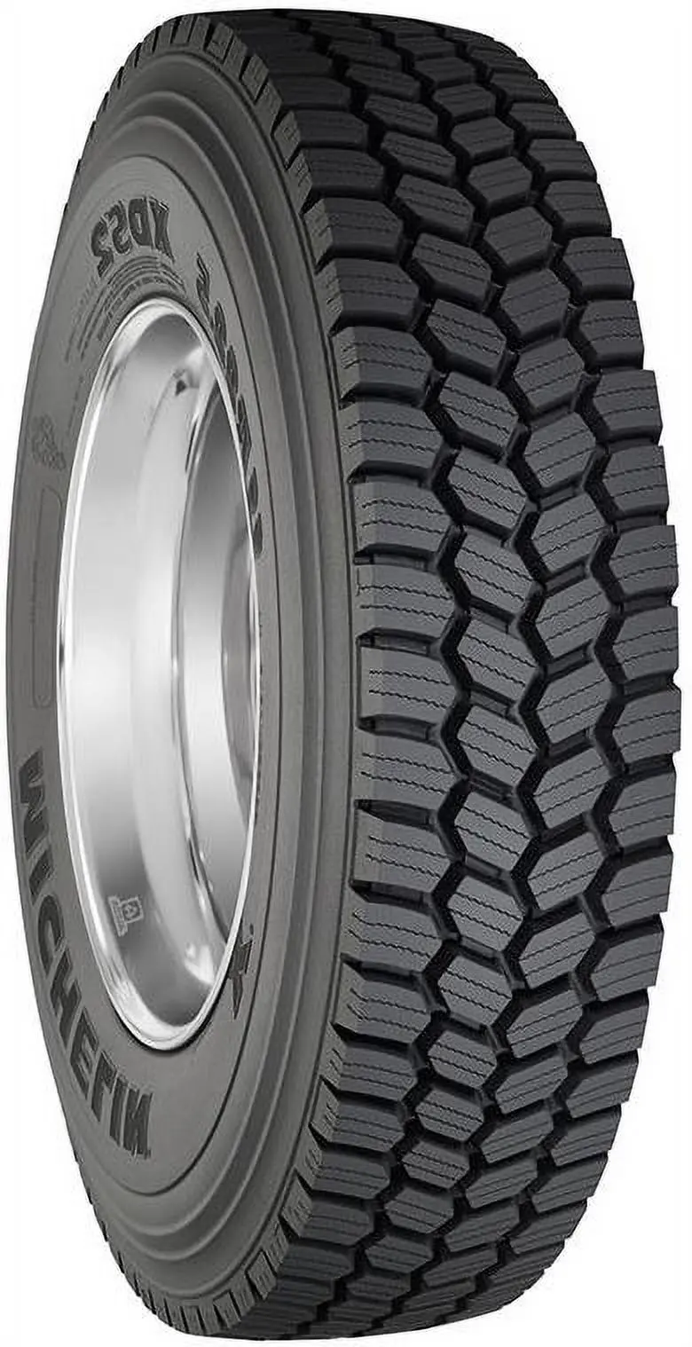 Michelin XDS2 225/70R19.5 Tire